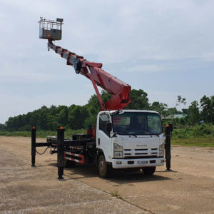 xe cẩu nâng người cao 24m isuzu