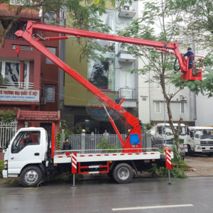 xe nâng người boom lift 18m isuzu