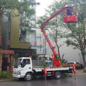 xe nâng người 18m isuzu