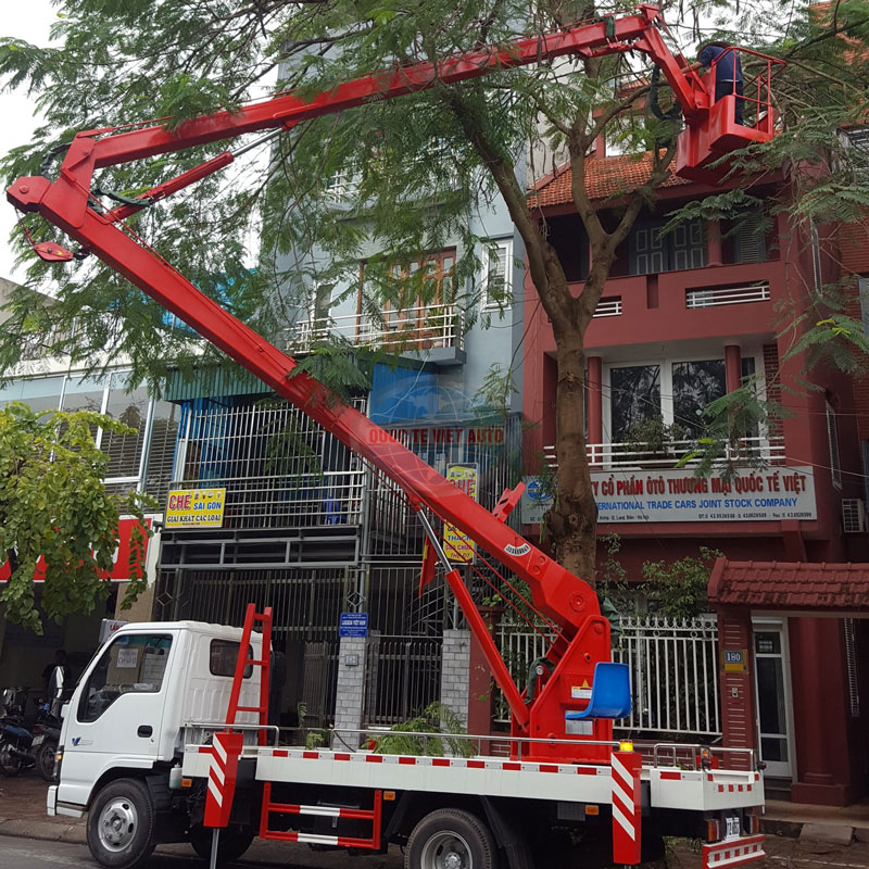 xe-nang-nguoi-len-cao-isuzu-18m xe nâng người lên cao 18m isuzu