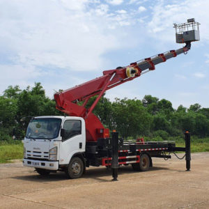 xe nâng người tự hành isuzu 24m