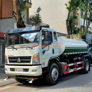 xe phun nước rửa đường 9 khối Howo