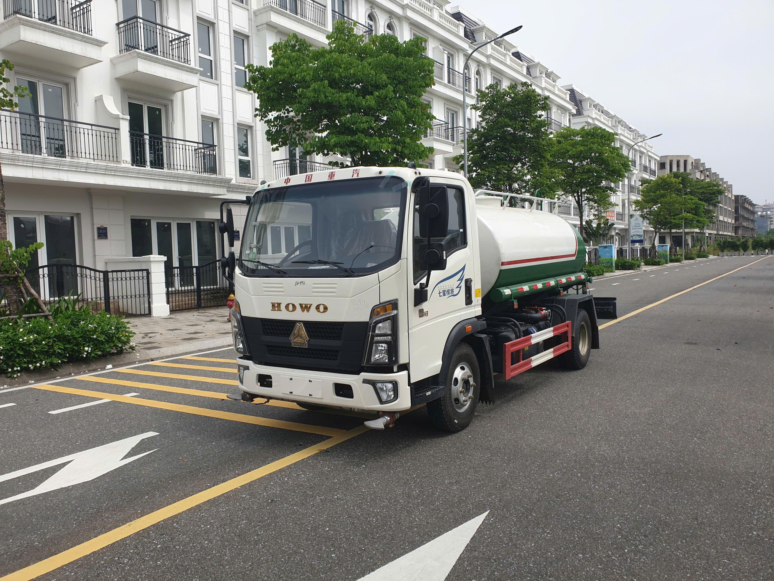 Howo 5.5m3 (1)
