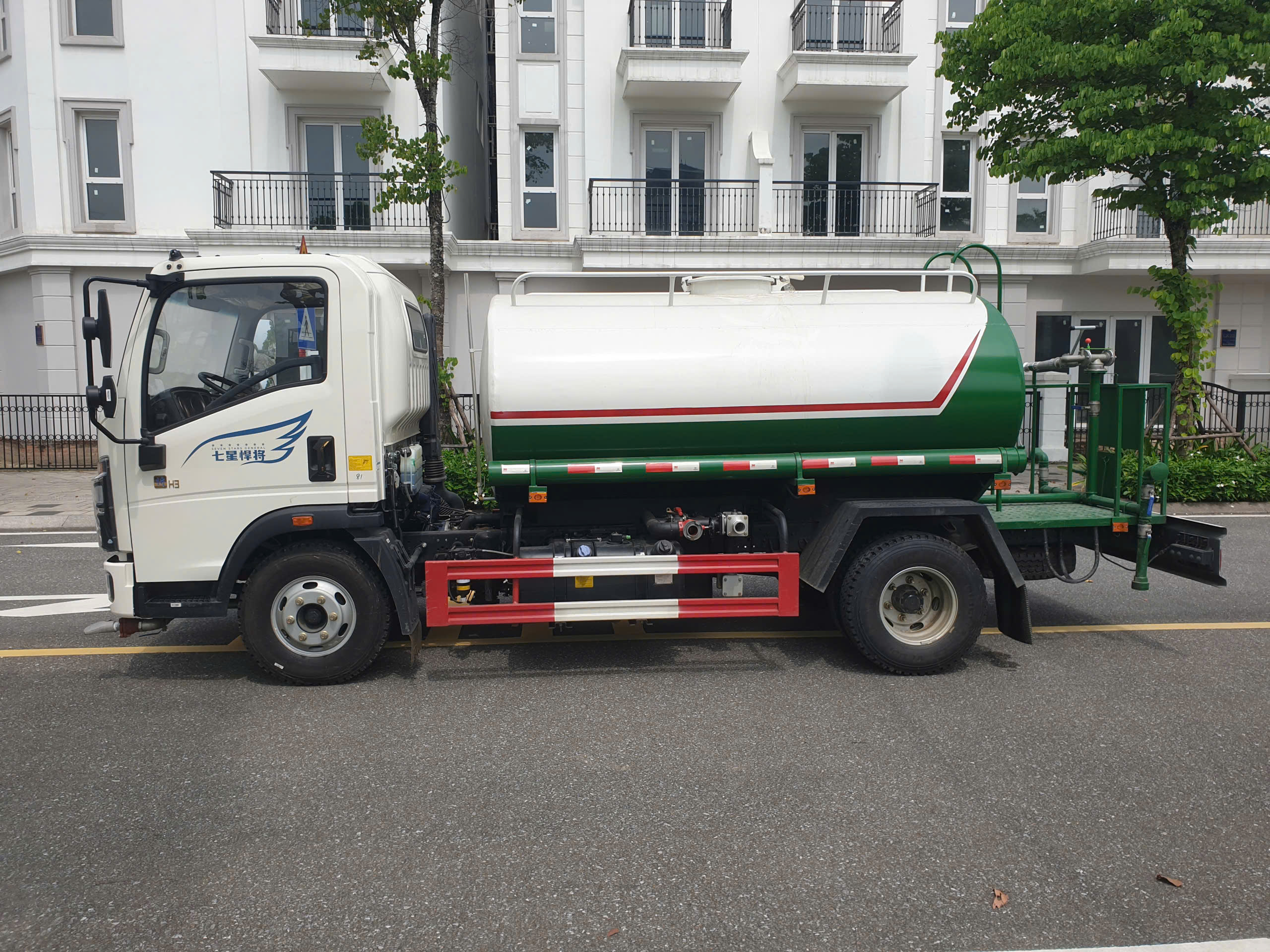 Howo 5.5m3 (3)